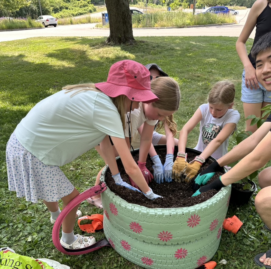 Planting for the Washington County Fair with the Woodbury 4-H Club